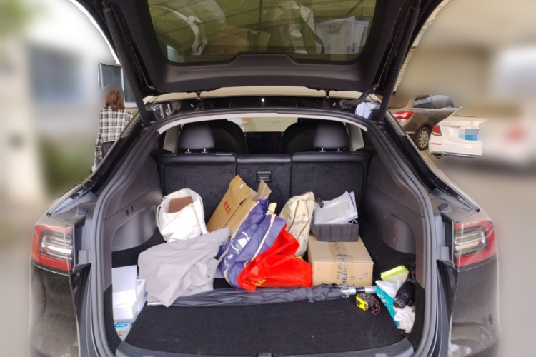 特斯拉 Model Y 2022款 后轮驱动版局部细节23