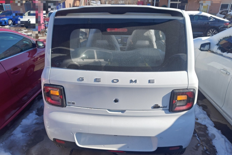 吉利银河 熊猫 2025款 210km 元气熊车身外观6004