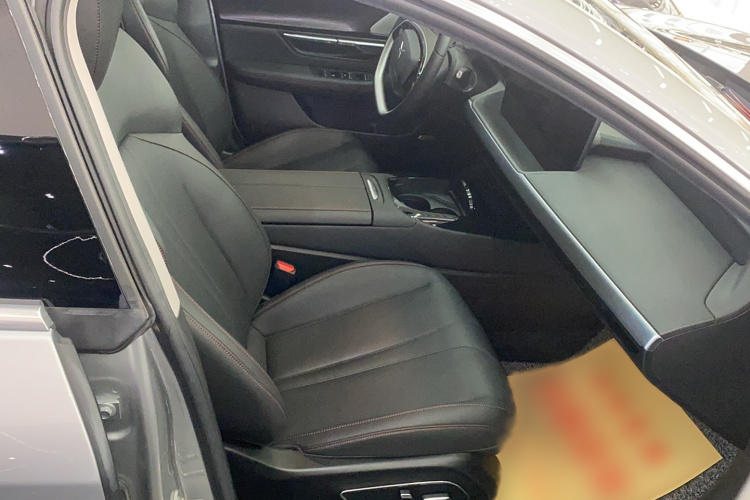 小鹏P7 2020款 586N局部细节41