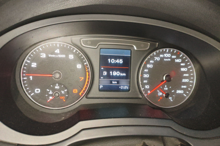 奥迪Q3 2013款 35 TFSI quattro 技术型局部细节14