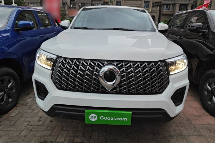 长城 炮 2024款 2.4T商用版自动柴油四驱精英型车身外观2