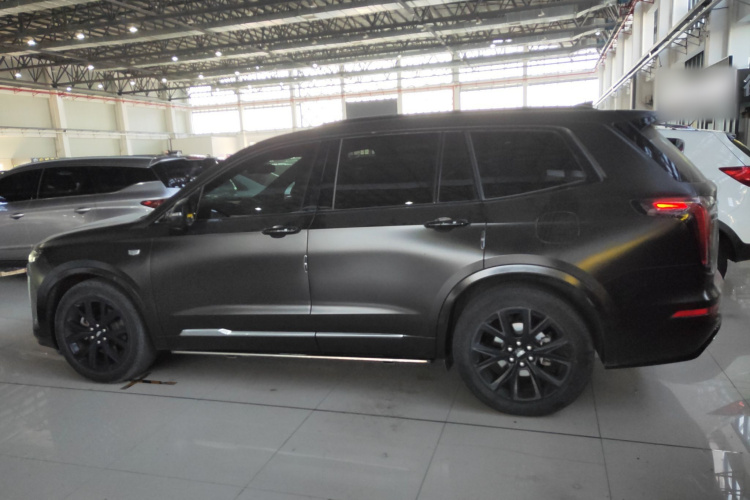 凯迪拉克XT6 2020款 28T 七座豪华运动型至享安全版车身外观4