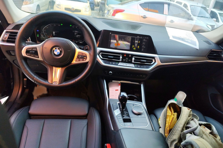 宝马4系 2022款 425i Gran Coupe M运动套装中控内饰7002