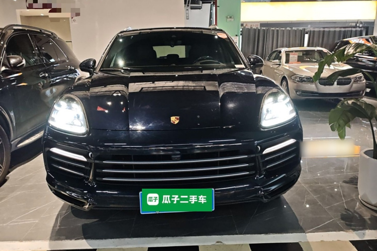 保时捷 2019款 Cayenne 3.0T车身外观2