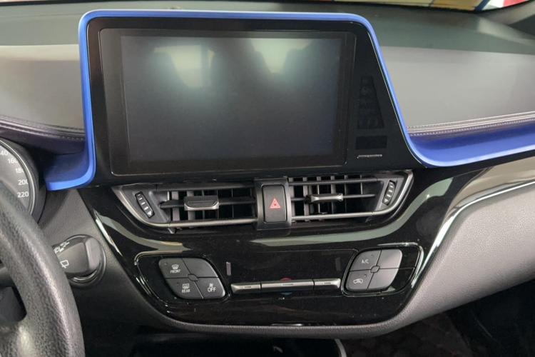 丰田C-HR 2020款 2.0L 领先版局部细节16
