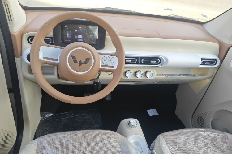 五菱汽车 宏光MINIEV 2024款 第三代 215km 青春版中控内饰12