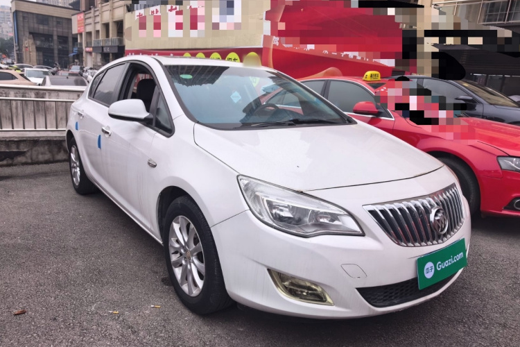 别克 英朗 2014款 XT 1.6L 自动时尚版车身外观3