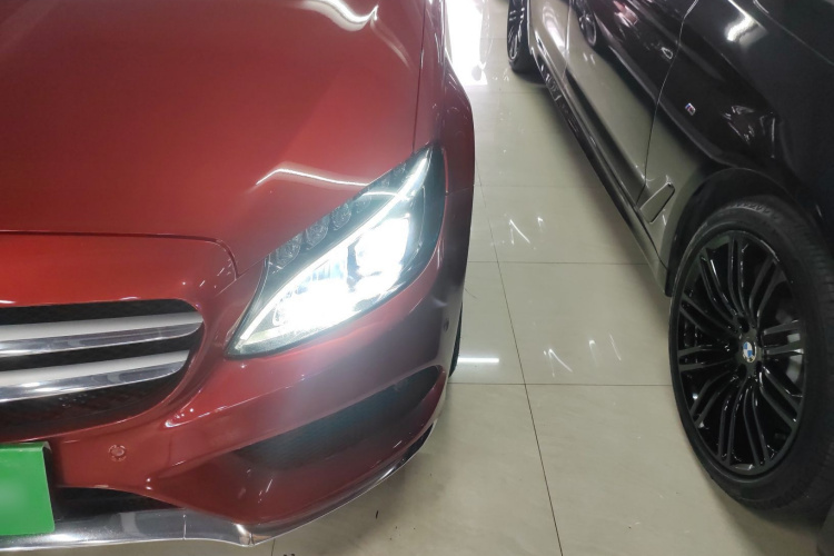 奔驰C级 2018款 C 200 L 运动版局部细节36