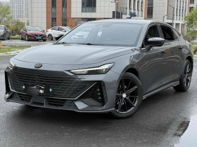 长安UNI-V 2023款 1.5T 尊贵型