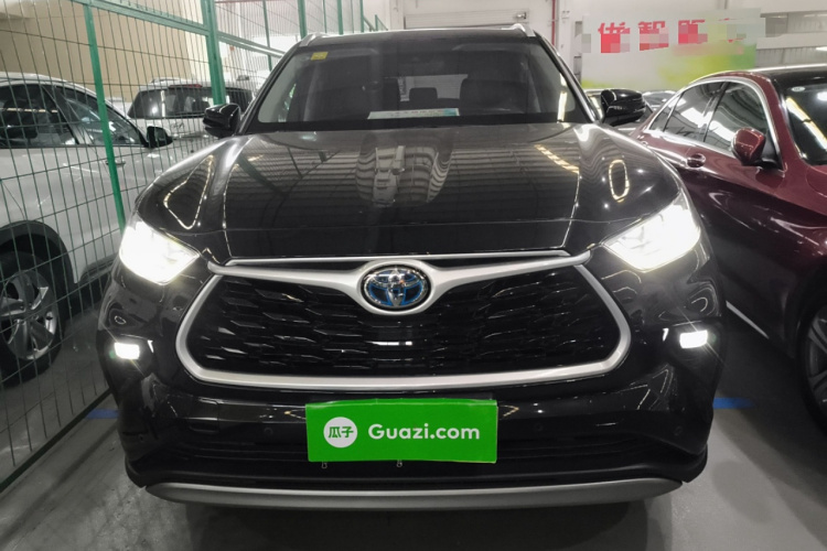 丰田 汉兰达 2023款 2.5L智能电混双擎两驱尊贵版 7座车身外观2