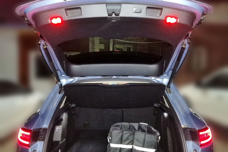 鸿蒙智行 问界M5 2022款 纯电四驱性能版局部细节23