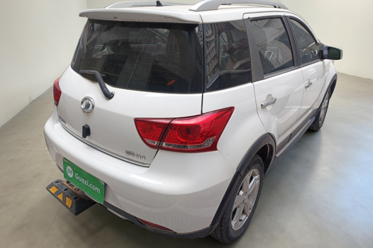 长城M4 2014款 1.5L 手动舒适型车身外观7