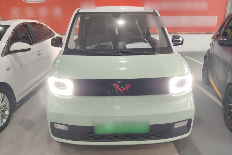 五菱汽车 宏光MINIEV 2022款 马卡龙臻享款 磷酸铁锂车身外观2