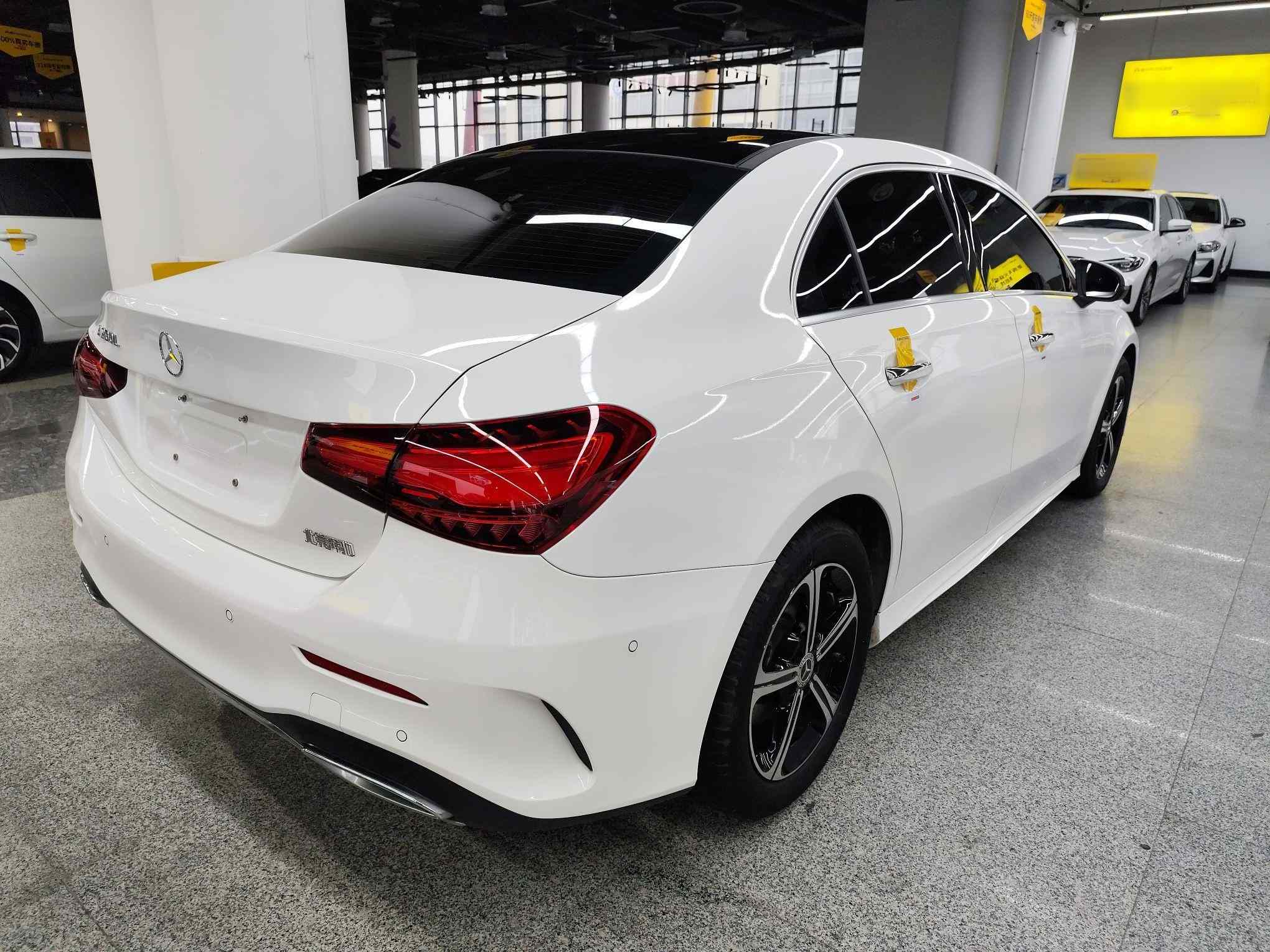 奔驰A级 2024款 A 200 L 时尚型(4)