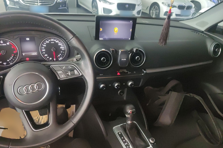 奥迪A3 2020款 改款 Sportback 35 TFSI 进取型 国VI中控内饰7002