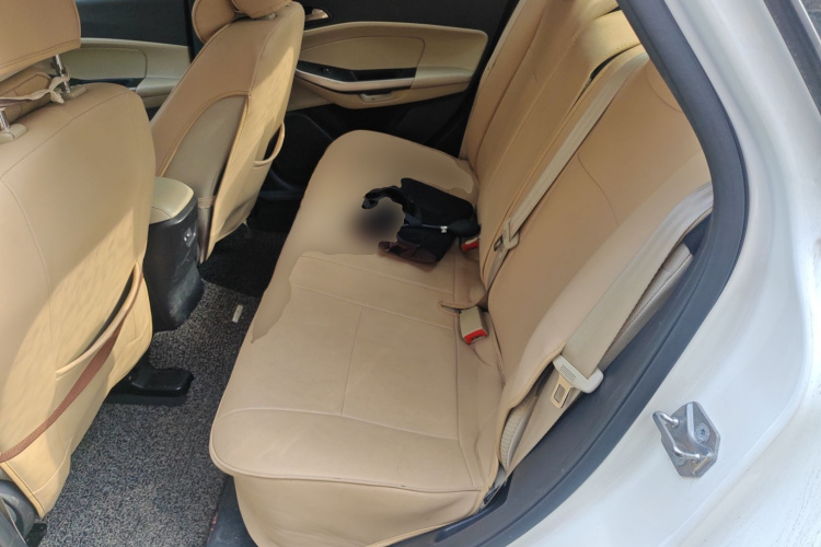 福特 福睿斯 2017款 1.5L 自动舒适型中控内饰21