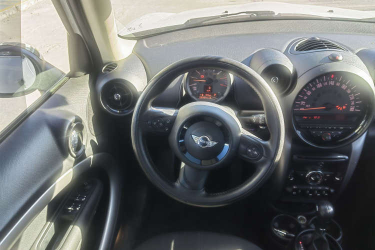 MINI Countryman 2013款 1.6T COOPER ALL4 Fun局部细节13