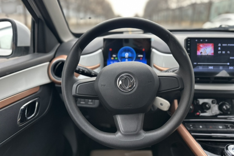 东风纳米EX1 2023款 PRO 轻风版闪电型中控内饰7007