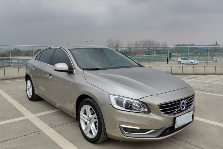 沃尔沃S60 2014款 S60L T5 智驭版车身外观6005