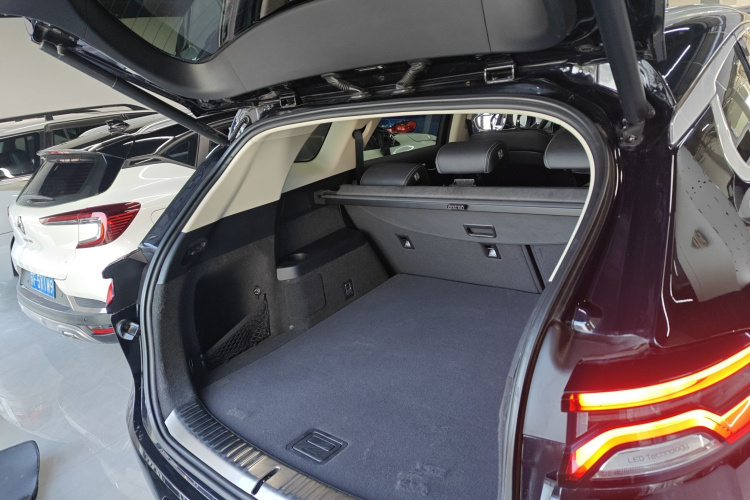 比亚迪 唐 2018款 2.0T 自动智联尊荣型 5座 国V机舱底盘23