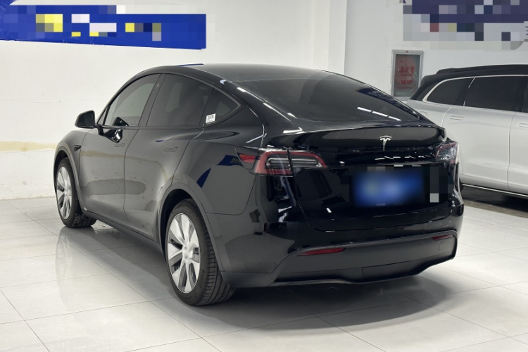 特斯拉 Model Y 2022款 后轮驱动版车身外观6005
