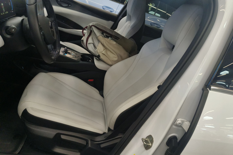 比亚迪 海豹06新能源 2024款 DM-i 80KM豪华型中控内饰19