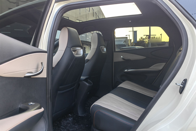 比亚迪 海豚 2024款 荣耀版 420km 时尚版中控内饰7007