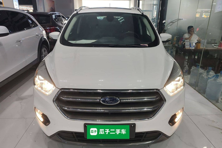 福特 翼虎 2019款 EcoBoost 180 两驱铂翼型 国VI车身外观2