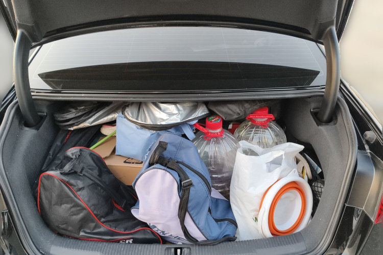 奥迪A6L 2018款 30周年年型 35 TFSI 时尚型中控内饰23