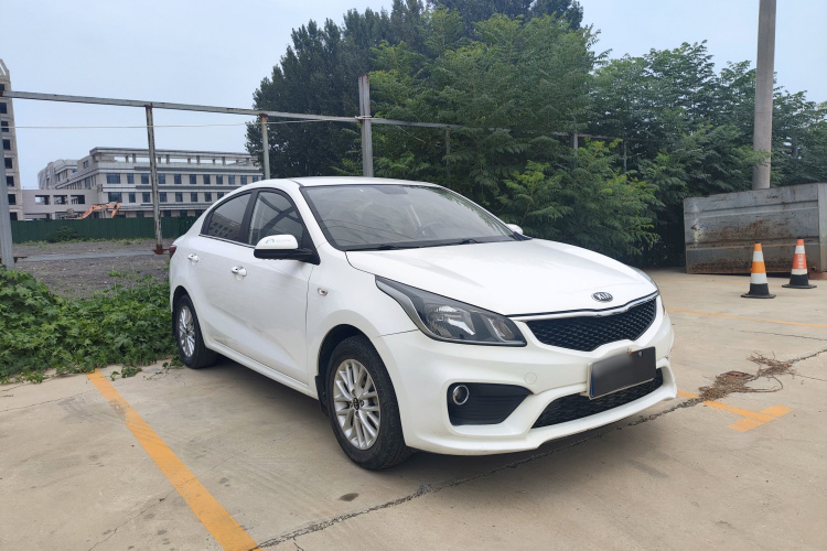 起亚K2 2017款 三厢 1.4L MT GLS车身外观6005