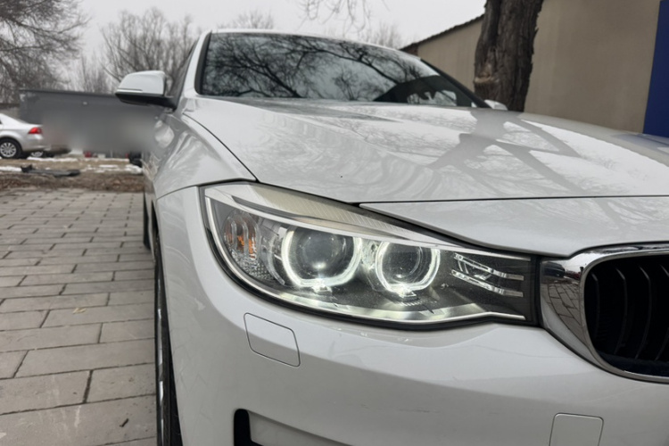 宝马3系GT 2014款 320i 领先型车身外观6006