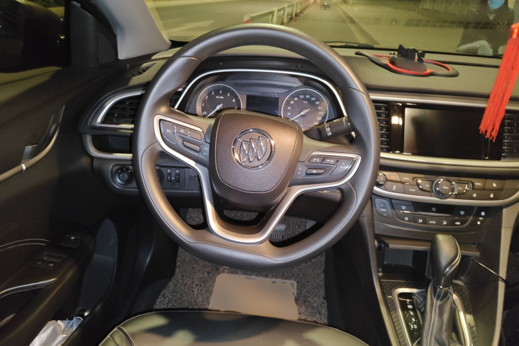 别克 英朗 2015款 18T 双离合豪华型中控内饰13