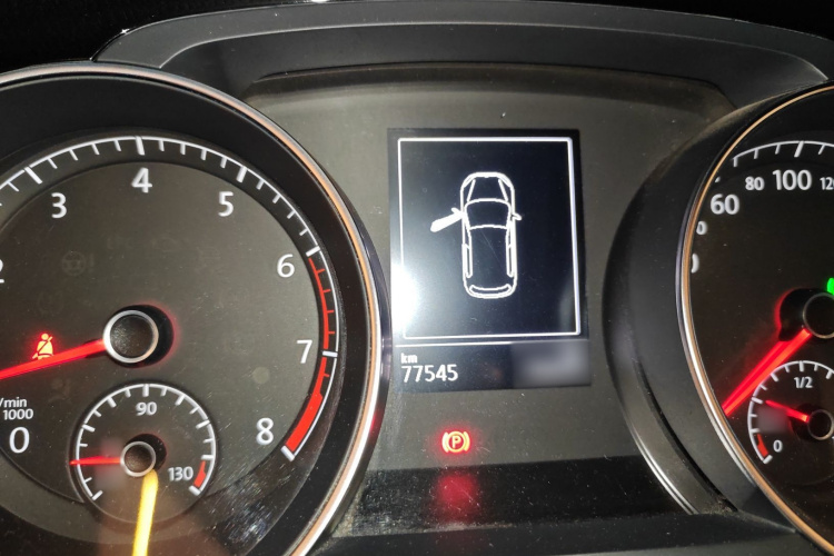 大众 高尔夫 2017款 280TSI 自动R-Line百万辆纪念版局部细节14