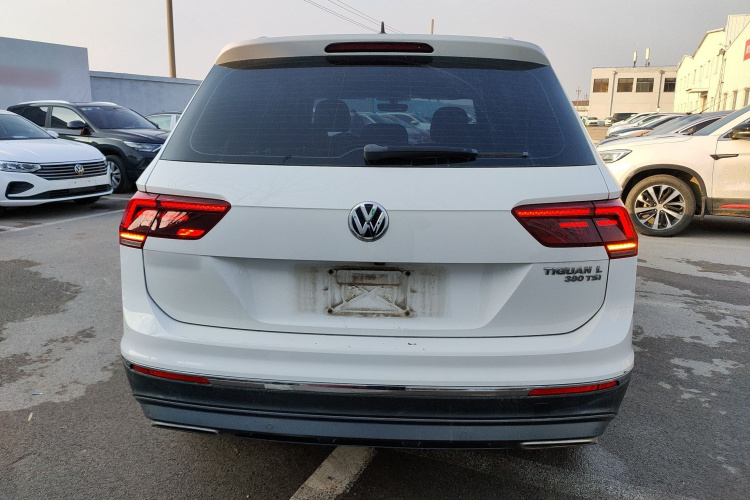 大众 途观L 2017款 380TSI 自动四驱旗舰版车身外观6