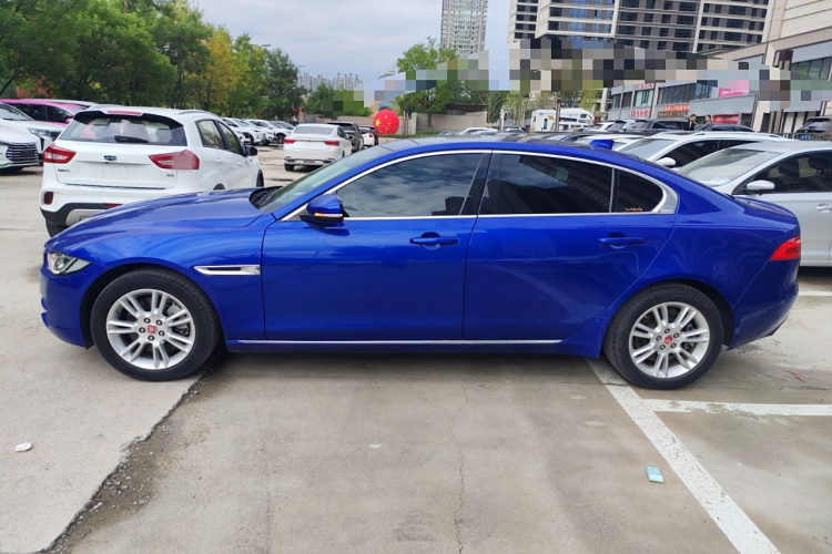 捷豹XEL 2018款 2.0T 200PS 豪华版车身外观4