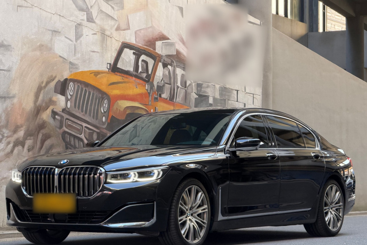宝马7系 2019款 改款 740Li xDrive 行政型 豪华套装车身外观6005