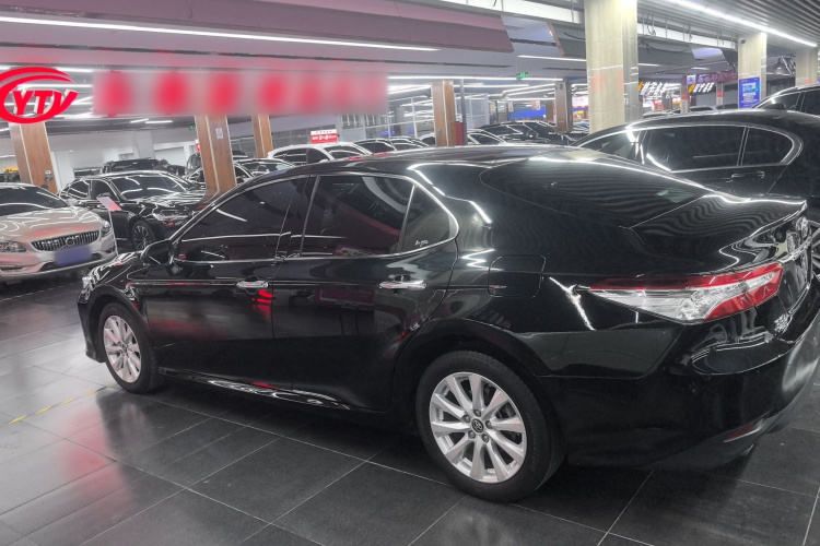 丰田 凯美瑞 2018款 2.0G 豪华版车身外观6003