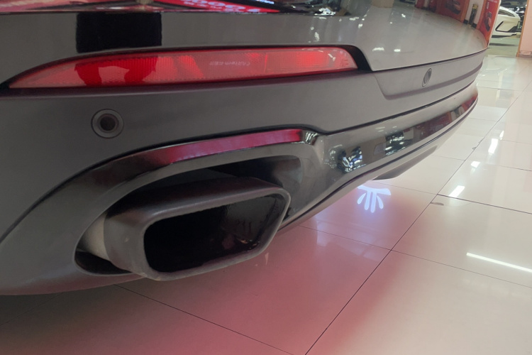 宝马X6（平行进口） 车身外观6009