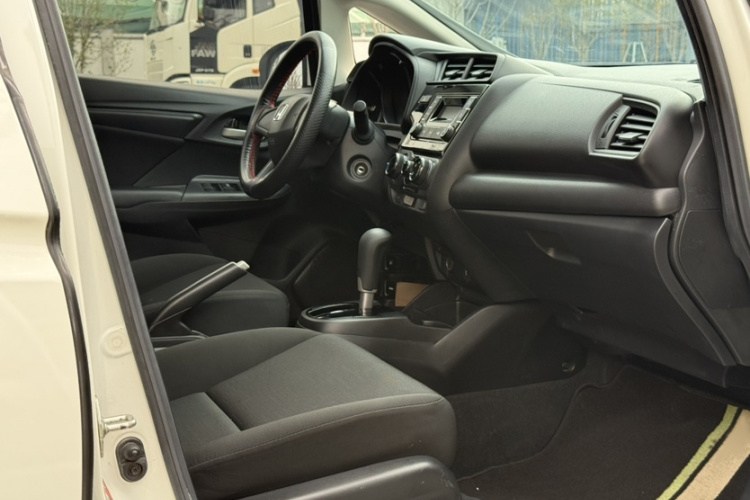 本田 飞度 2018款 1.5L CVT舒适版中控内饰7005