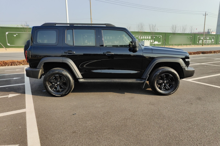 坦克300 2021款 越野版 2.0T 征服者车身外观6003