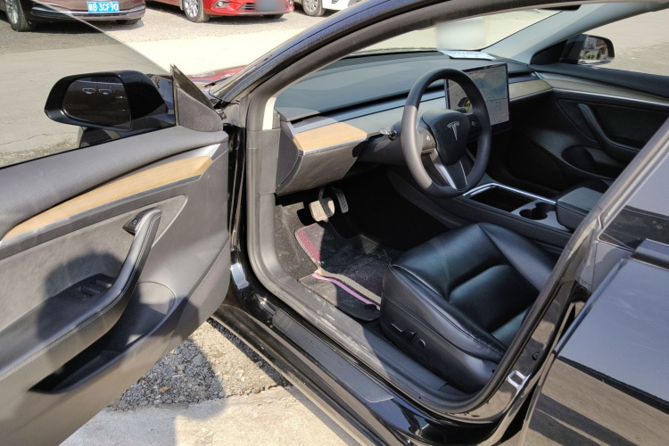 特斯拉 Model 3 2021款 标准续航后驱升级版中控内饰20
