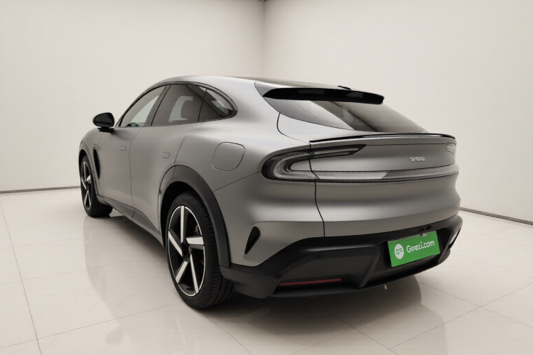 小米汽车 小米YU7 2025款 超长续航高性能四驱Max版车身外观5