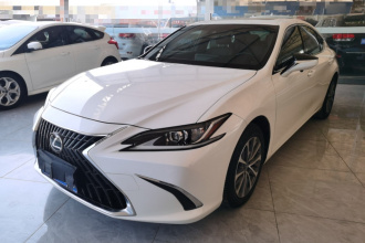 雷克萨斯ES 2021款 200 卓越版