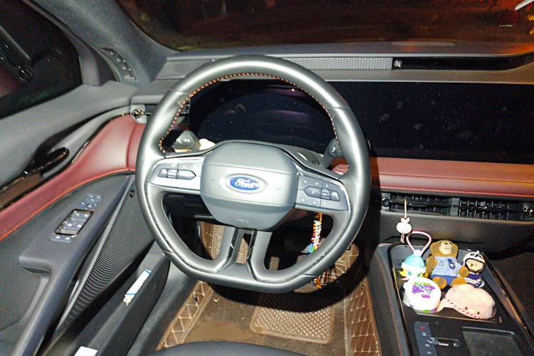 福特 蒙迪欧 2022款 EcoBoost 245 至尊型中控内饰13
