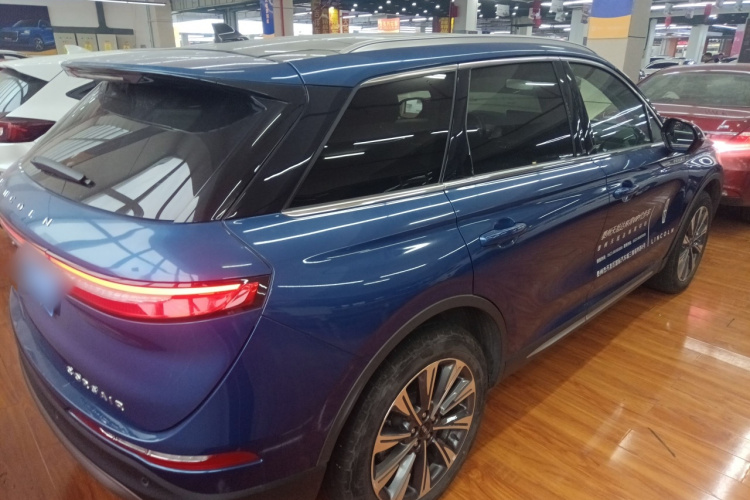 林肯 冒险家 2022款 2.0T 两驱尊雅版车身外观7