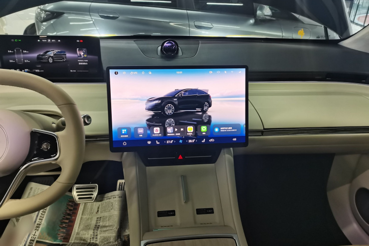 鸿蒙智行 智界R7 2025款 增程 251km Max局部细节16