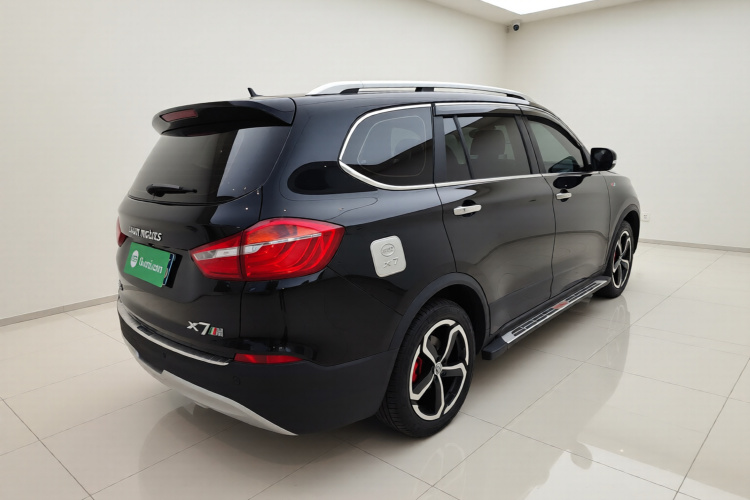 SWM斯威汽车 SWM斯威X7 2017款 1.5T 自动智享型 7座车身外观7