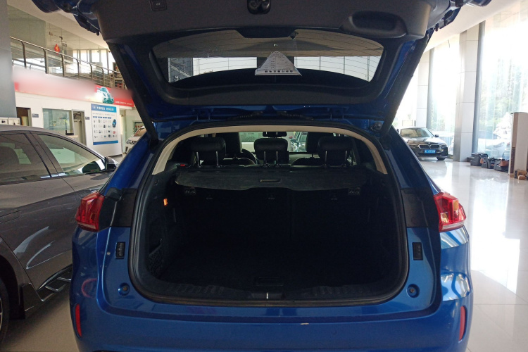 魏牌 VV5 2017款 2.0T 超豪型机舱底盘23