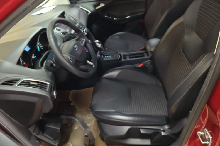 福特 福克斯 2017款 两厢 1.6L 自动风尚型智行版局部细节19