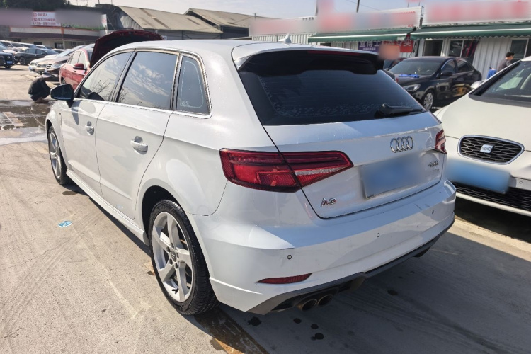 奥迪A3 2018款 30周年年型 Sportback 35 TFSI 时尚型车身外观6008